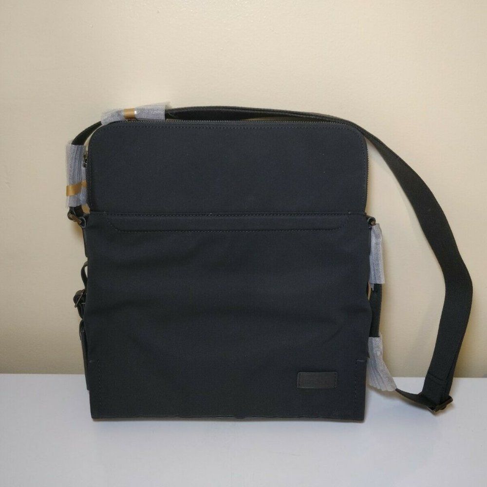 Tumi Men's Stratton Harrison Crossbody Bag BLACK